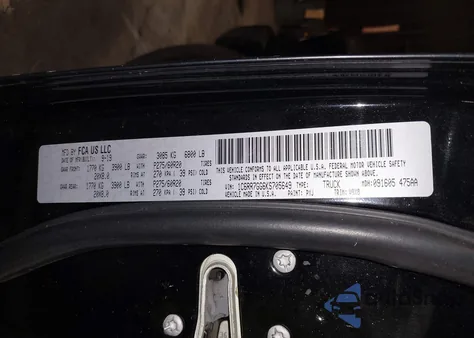 2019 Ram 1500 Classic Warlock Quad Cab 4X4 6'4 Box z USA, uszkodzony, nr VIN 1C6RR7GG6KS705649